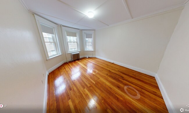 Foto del edificio - 2 Charlesgate W