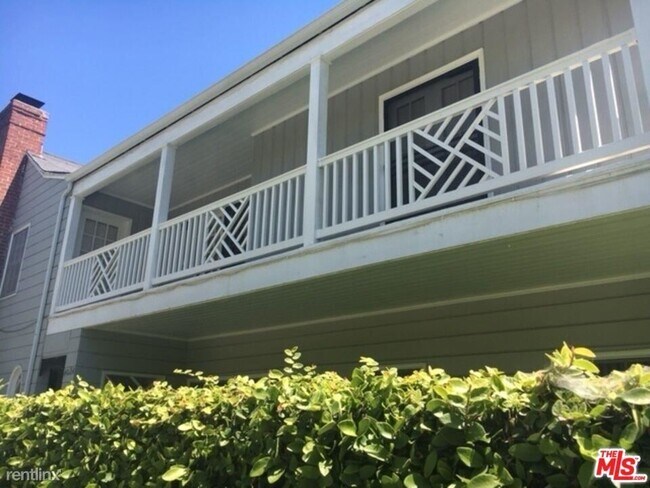 Foto del edificio - 3 br, 2 bath Condo - 402 S Canon Dr # A