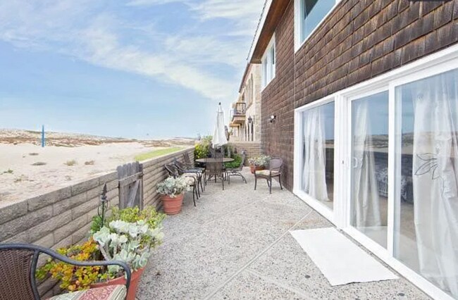 Foto del edificio - 1560 E Oceanfront
