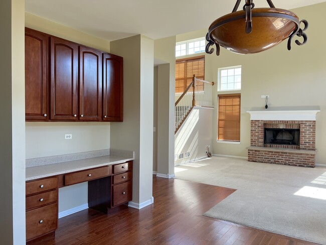 Foto del edificio - 26313 Whispering Woods Cir