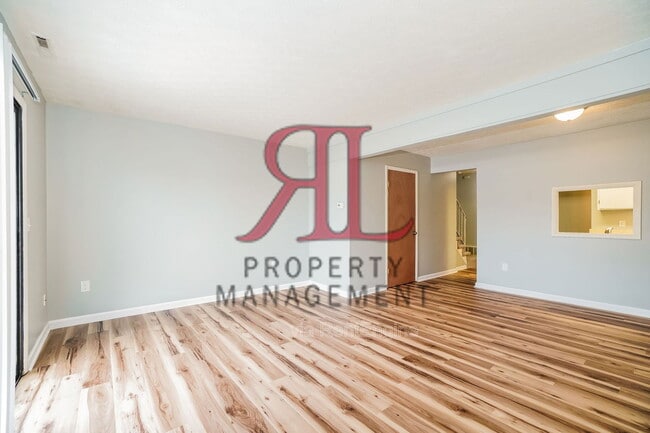 Foto del edificio - 6586 San Miguel Pl