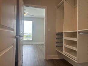 Interior Photo - The Rae