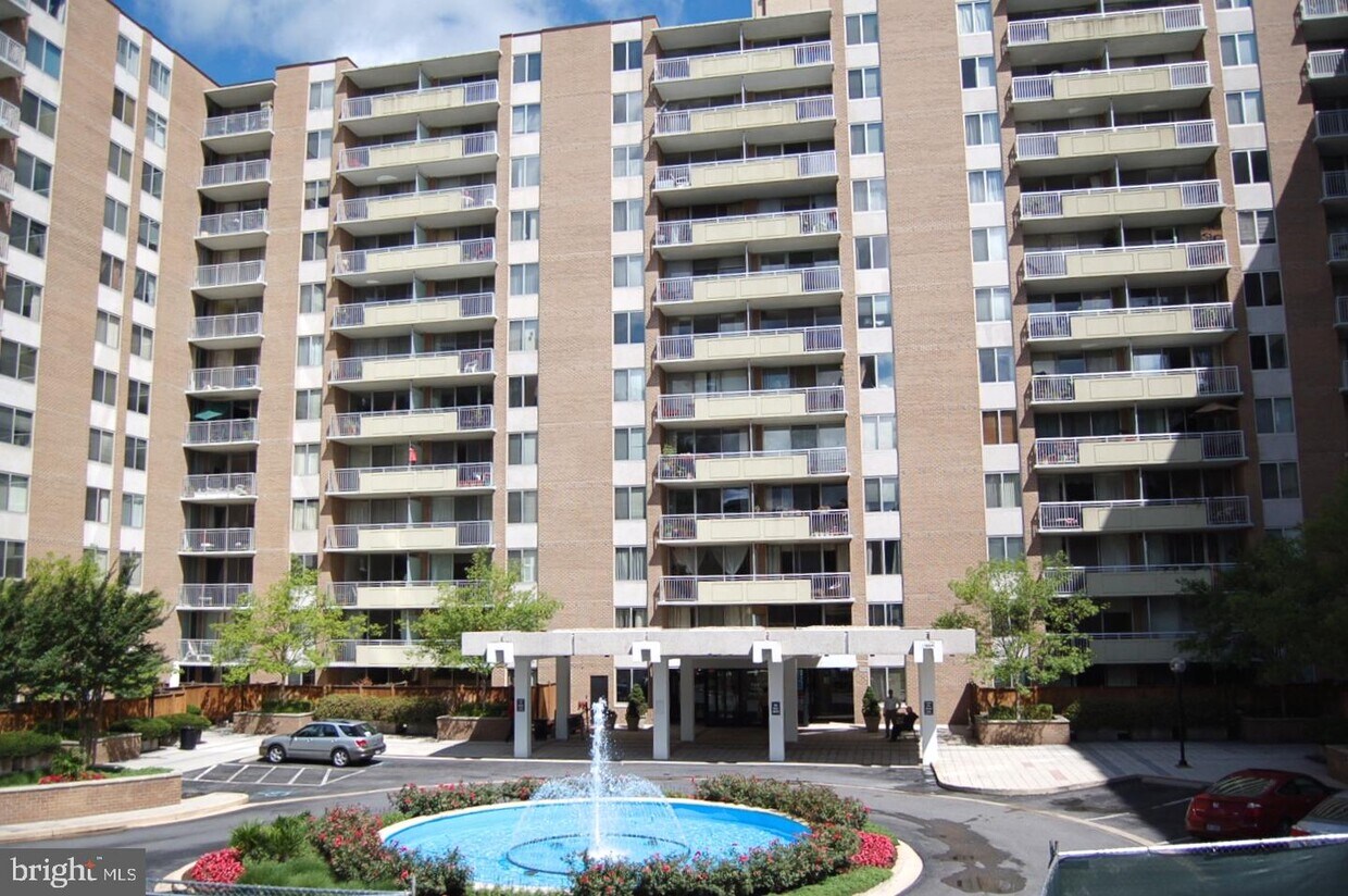 Primary Photo - 3001 Veazey Terrace NW