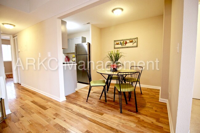 Foto del edificio - 3635 Warwick Blvd