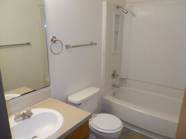 Foto del edificio - 3608 Westridge Dr