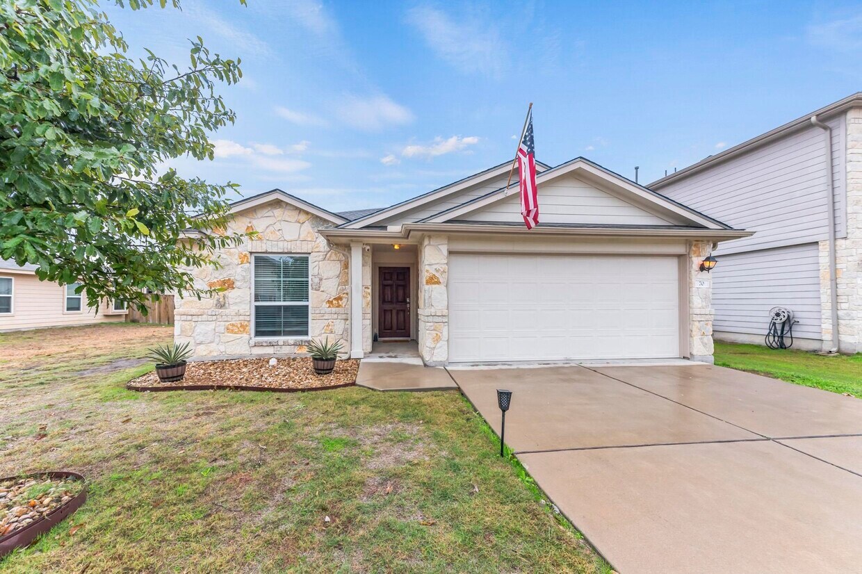 Foto principal - 70 Churchill Farms Dr