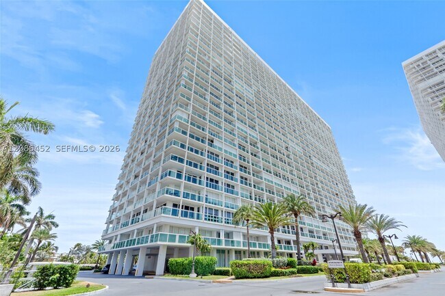 Building Photo - 2100 S Ocean Dr
