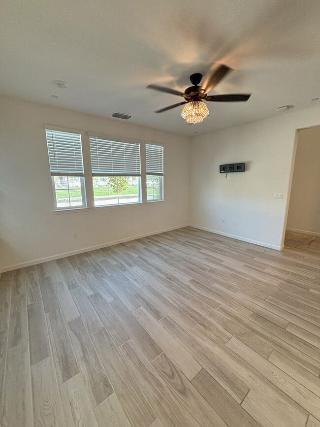 Foto del edificio - Beautiful Roseville House