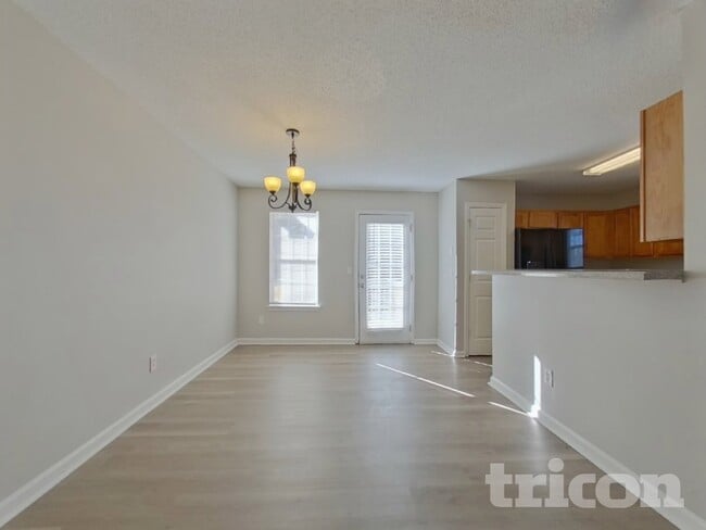 Building Photo - 6010 Deer View Pl