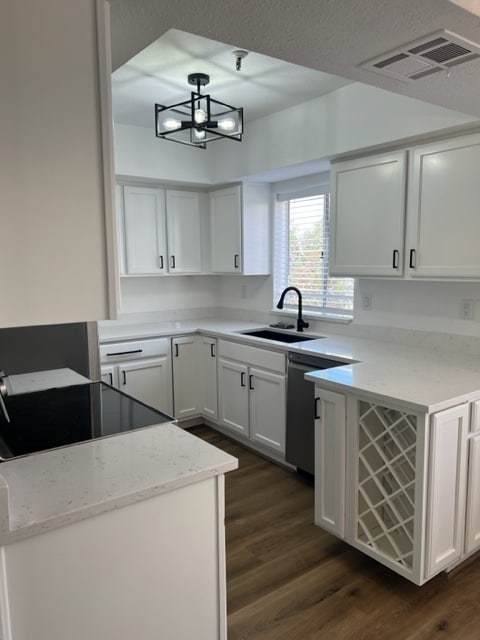 Kitchen - 4554 E Paradise Village Pky N