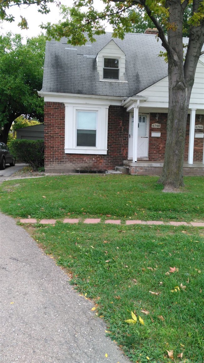 Building Photo - 6748 N Merriman Rd