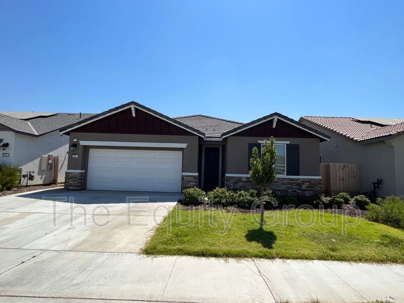 Foto principal - 2240 S Lebec St