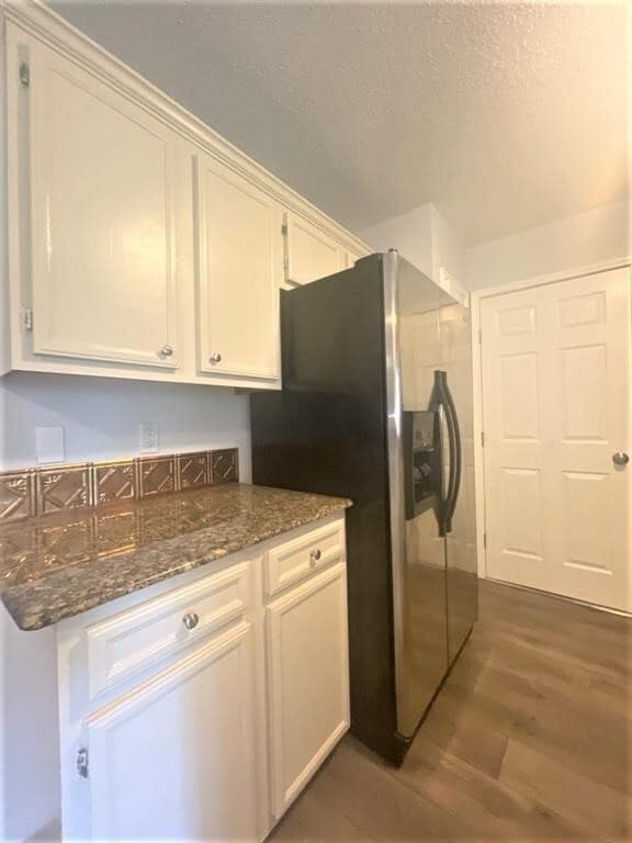 Building Photo - 503 Maple Run Dr