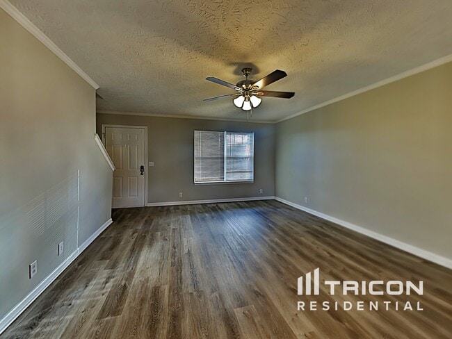 Foto del edificio - 4924 Nina Marie Ave