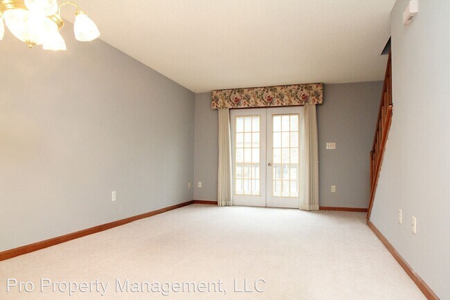 Foto del edificio - 117 Bucks Hill Rd