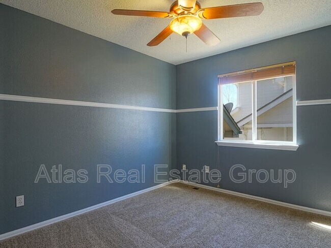 Building Photo - 4887 Saddle Ridge Dr