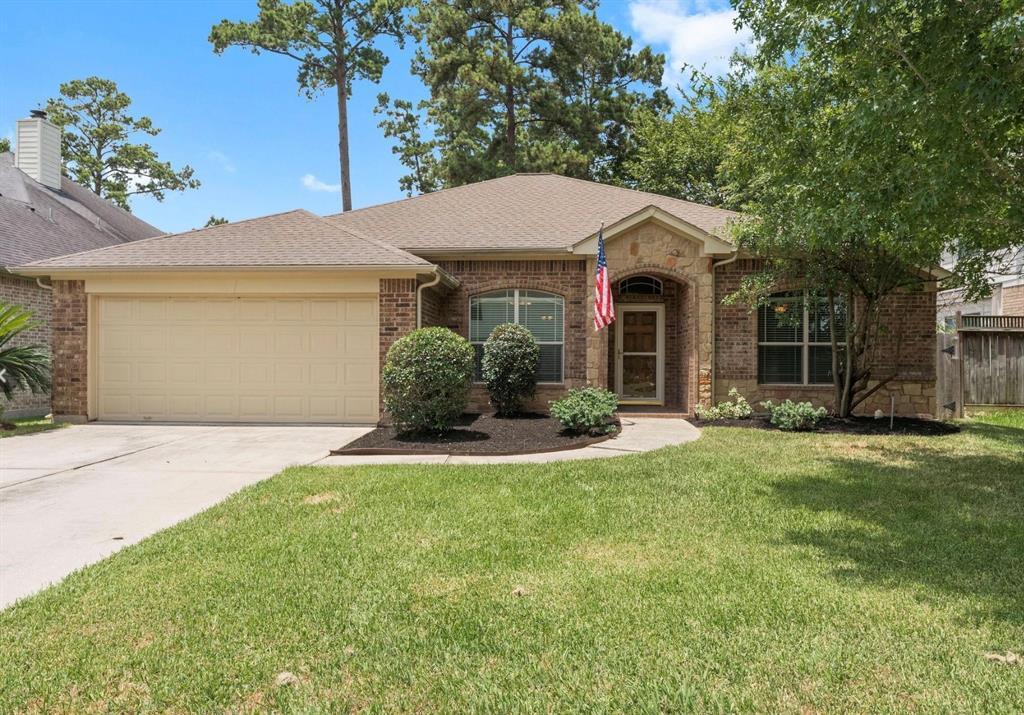 Primary Photo - 12822 Lakeshore Dr
