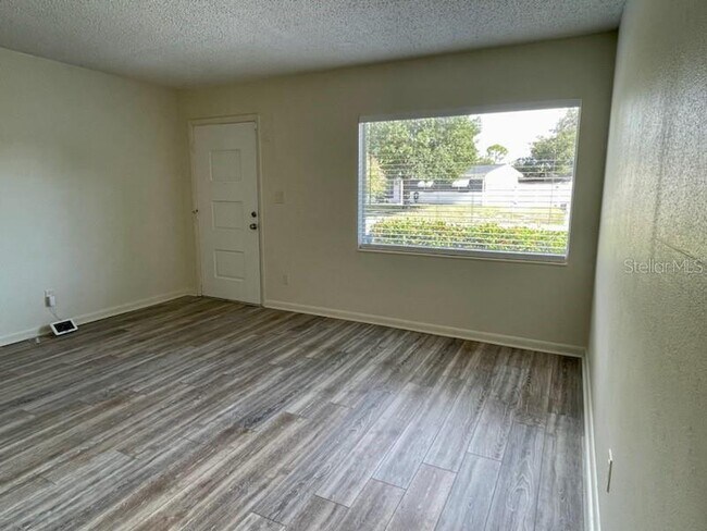 Building Photo - 3311 W Tyson Ave