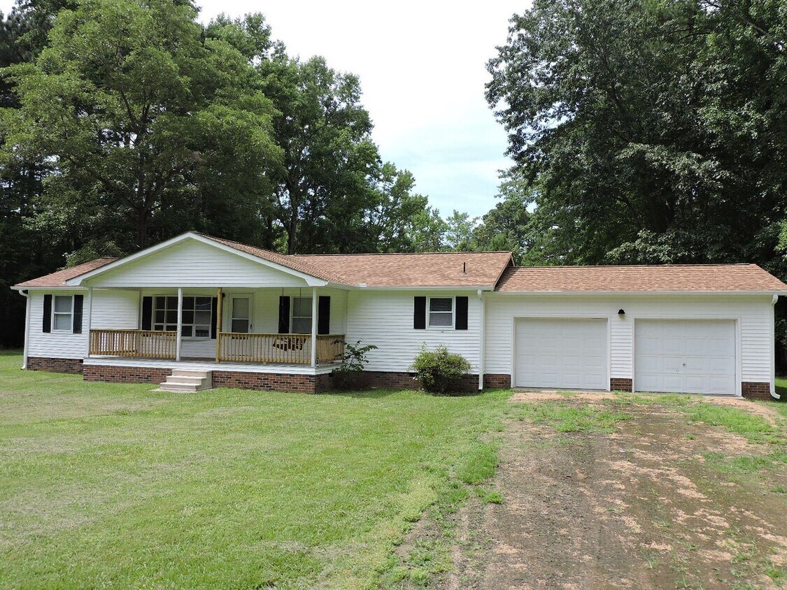 Foto principal - 3 br, 2.5 bath House - 60 Marina Rd.