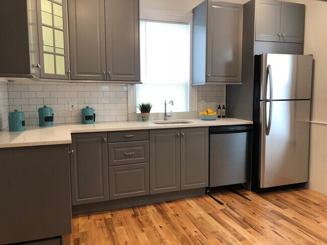 Building Photo - 3 Camp St