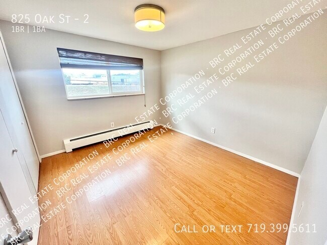 Foto del edificio - 825 Oak St