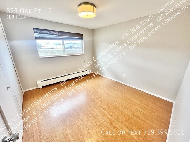 Building Photo - 825 Oak St