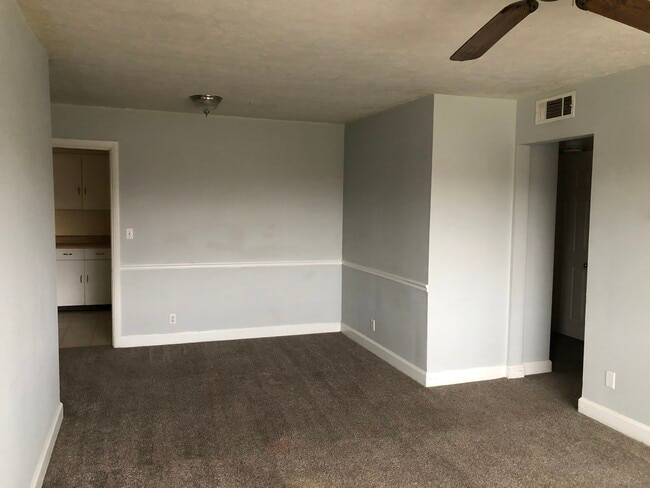 Dining room 1 - 2209 Gerald Ct