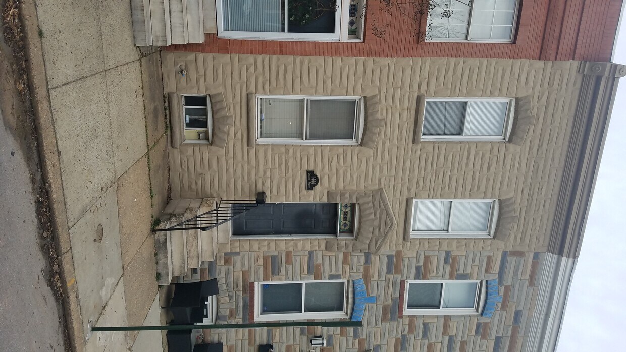 Foto principal - 1444 Decatur St