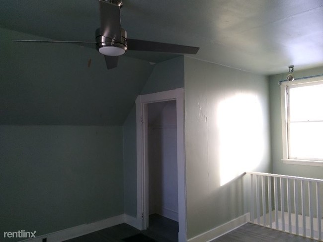 Building Photo - 1 br, 1 bath Apartment - 56 Medway St