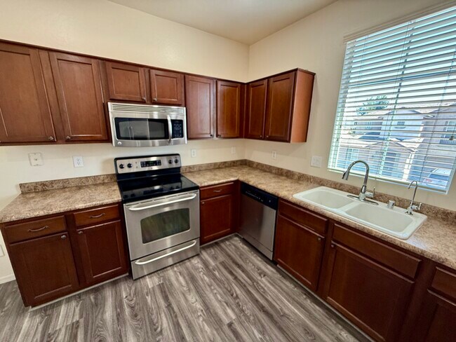 Building Photo - 5220 Burton Dr