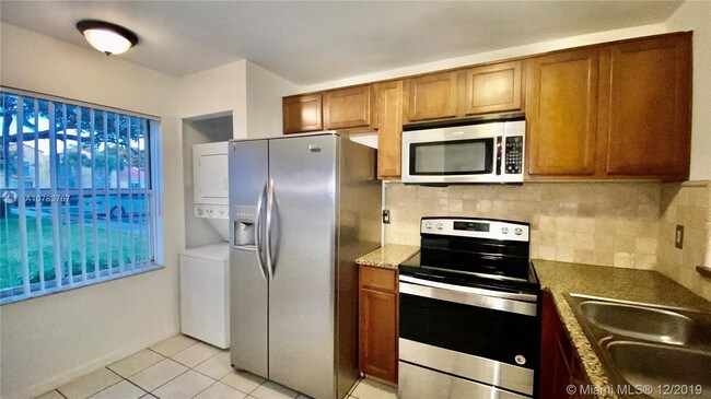 Building Photo - 3825 NW 90th Ave  3825 Sunrise Fl 33351