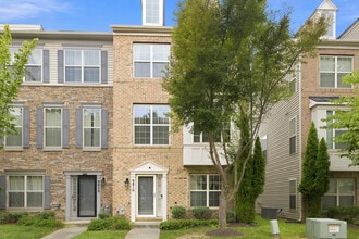 Building Photo - 9810 Smithview Pl