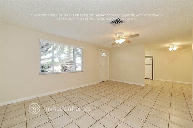 Foto del edificio - 14676 56th St N