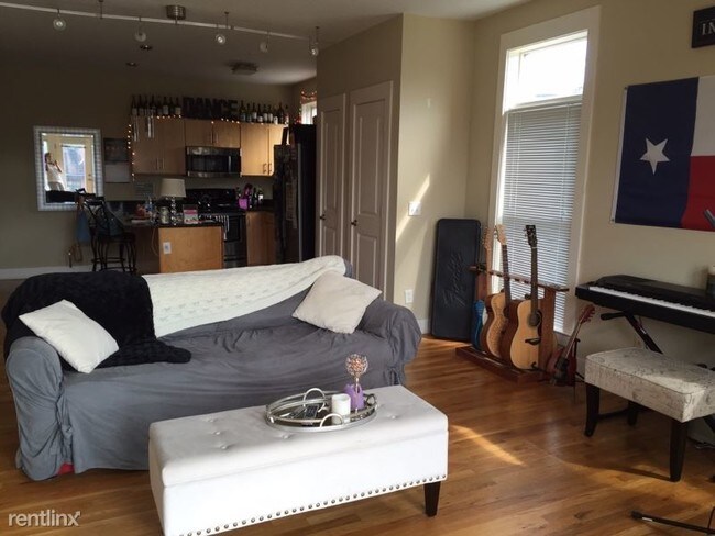 Foto del edificio - 1 br, 1 bath Condo - 817 3 rd ave north