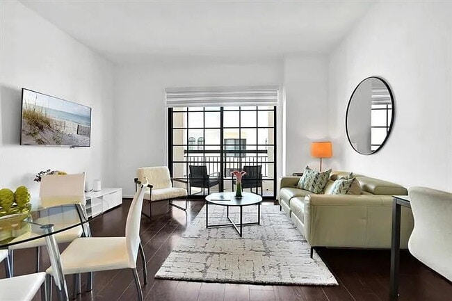 "Chic 1-Bedroom Gem in Prime Boca Raton Location – Ready to Impress!" - "Chic 1-Bedroom Gem in Prime Boca Raton Location – Ready to Impress!" Apartment