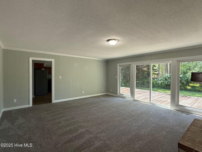 Foto del edificio - 1107 Greenway Dr