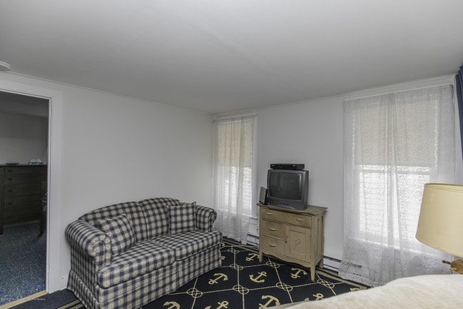 Foto del edificio - 35 1/2 Olin St