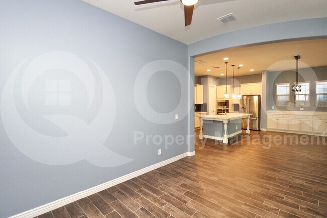 Building Photo - 4618 E Walter Way