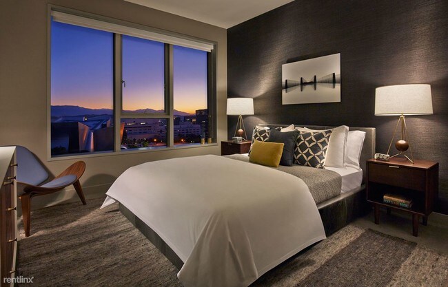 Building Photo - 1 br, 1 bath Apartment - The Emerson