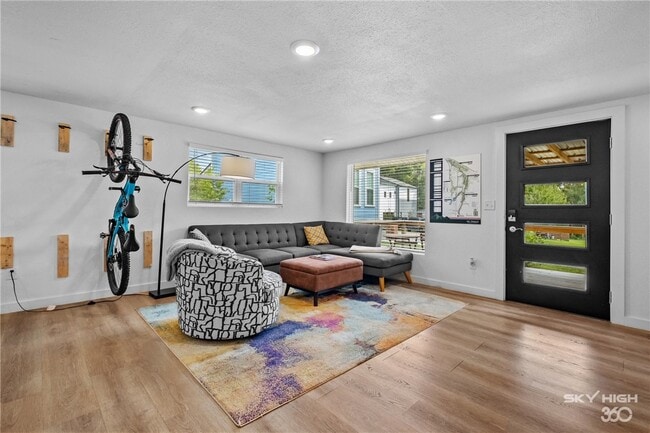 Building Photo - 1107 Fillmore St