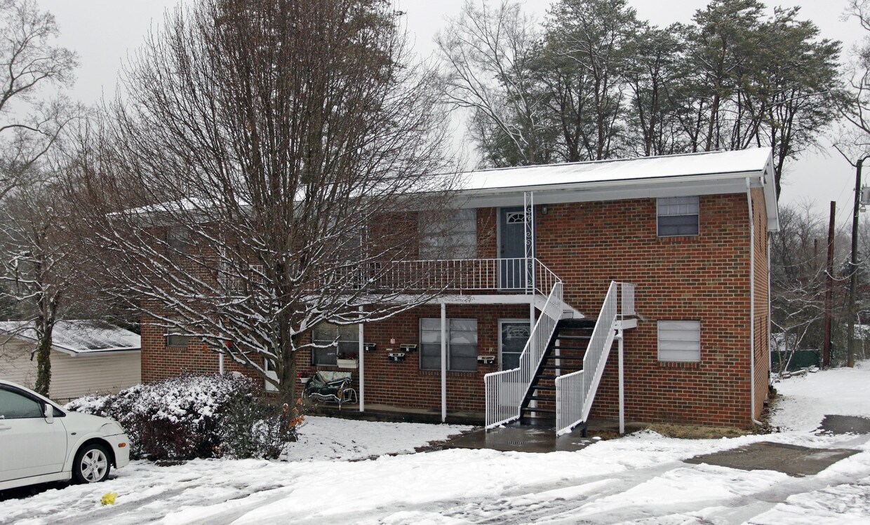Primary Photo - 235 Green Pine Dr