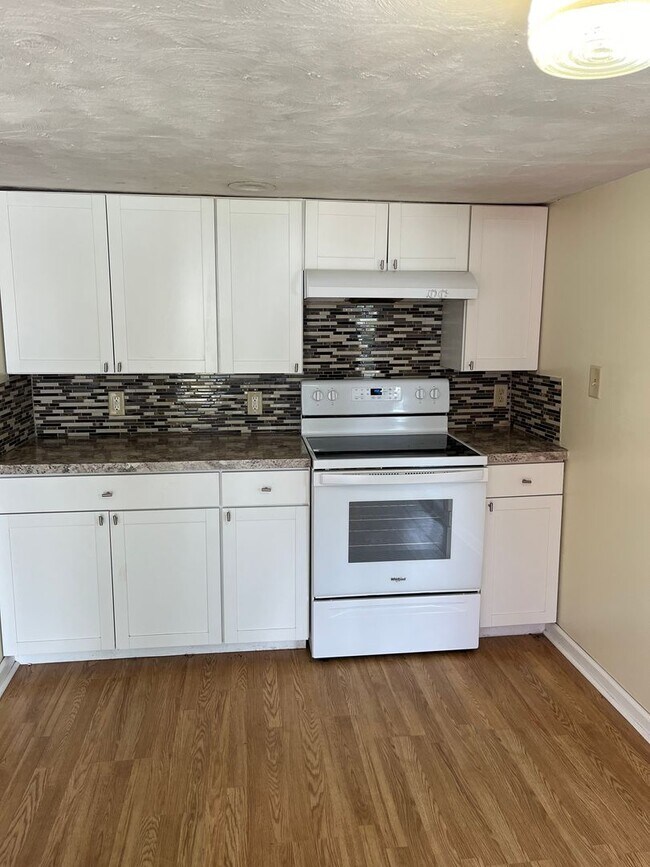 85 Coldspring Rd Unit 8 Coldspring, Fayetteville, PA 17222 Room for