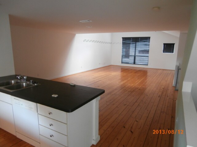 Building Photo - 6143 Gehring St