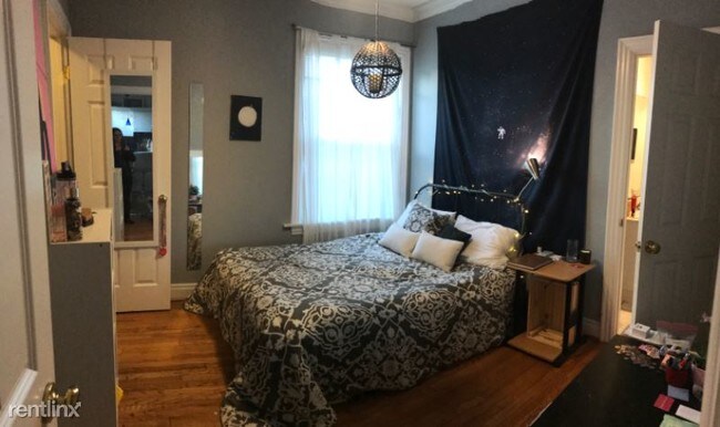 Foto del edificio - 6318 Southwood Ave