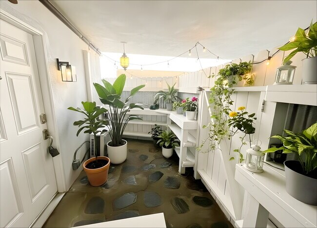 Foto del edificio - 1522 N Harvard St