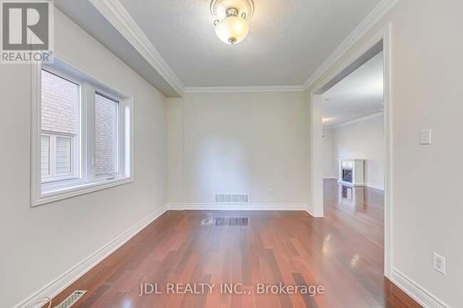 Building Photo - 2206 Glenfield Rd