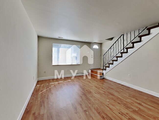 Foto del edificio - 6561 Kearney St