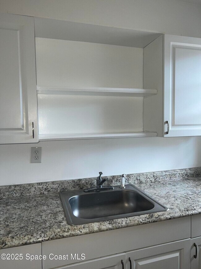 Foto del edificio - 249 N Orlando Ave