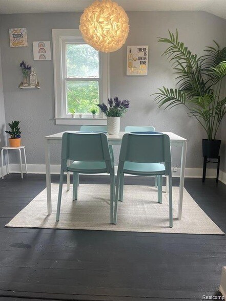 Building Photo - 15608 Wabash St