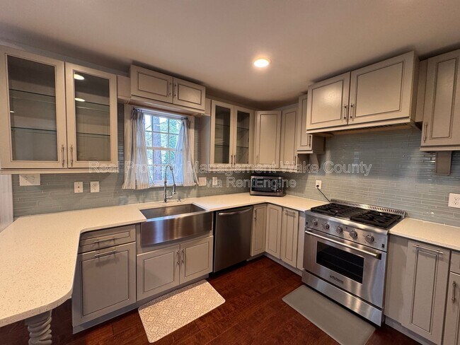 Foto del edificio - 4308 Timberwood Dr